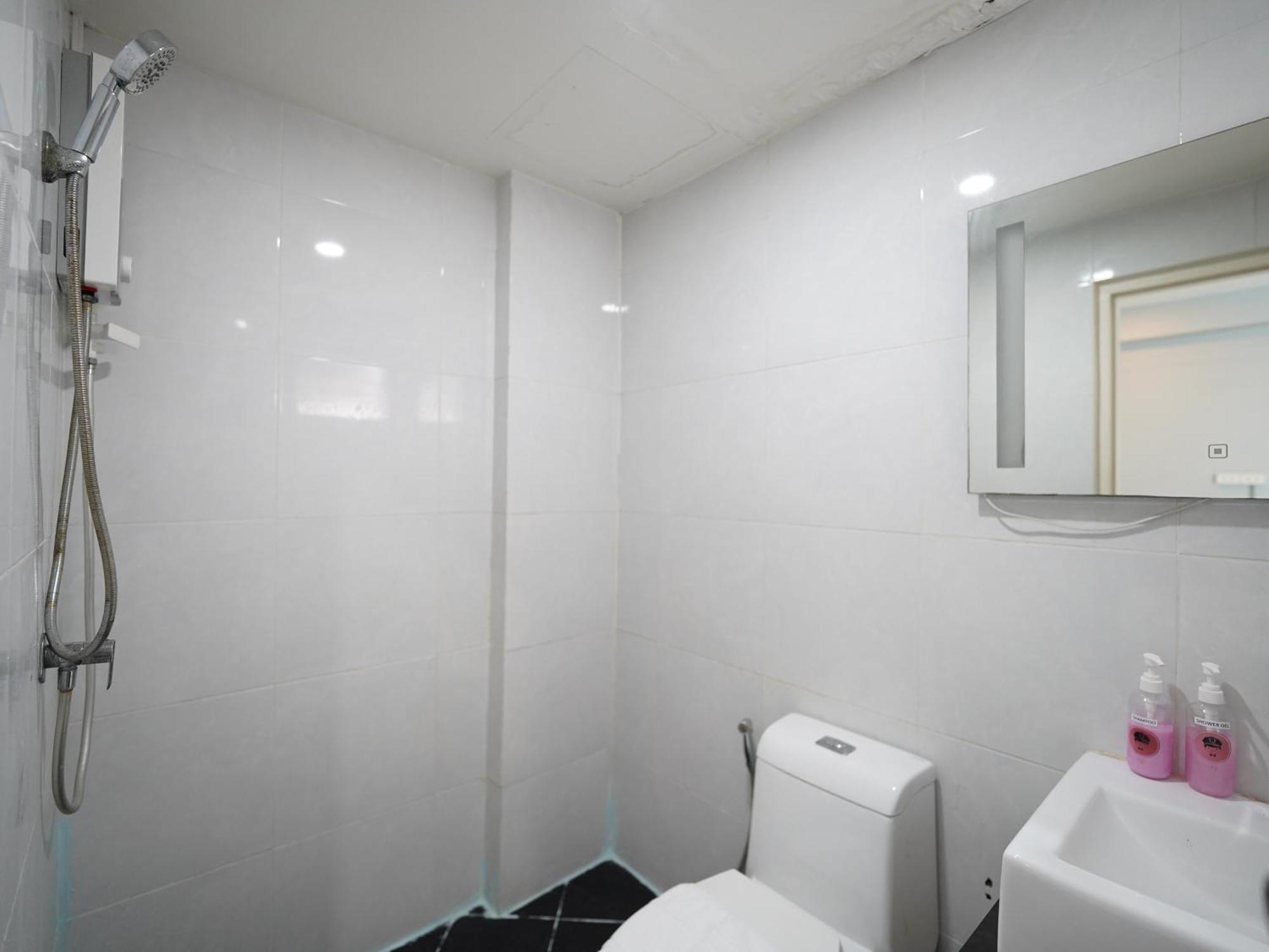 RoomQuest Don Mueang Airport Bangkok Ruang foto